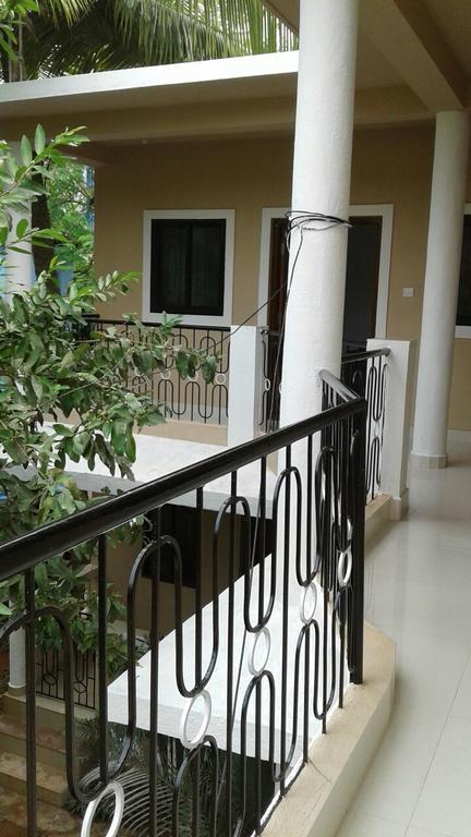 Esha Apartment Калангут Экстерьер фото